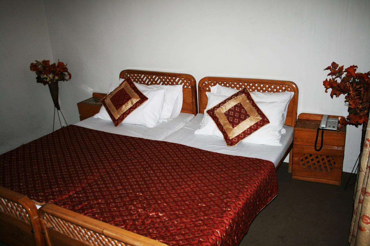 Pine Top Hotels Naran Exterior foto